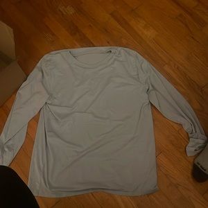lululemon men’s long sleeve shirt. large. light blue